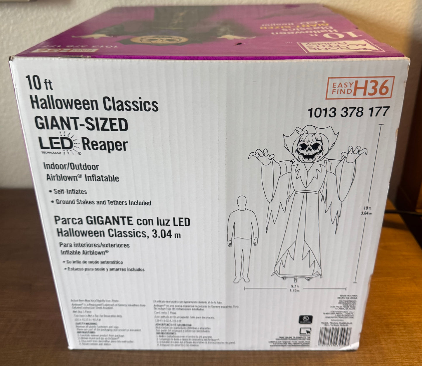 10 " Halloween Classics GIANT-SIZED LED Inflatable Reaper